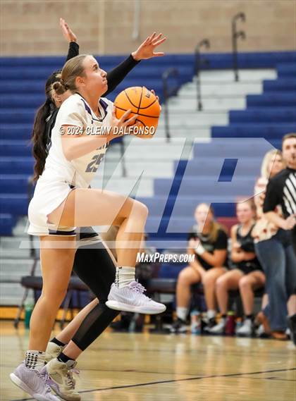 Thumbnail 1 in Denver South vs Summit (Dakota Ridge High School) photogallery.