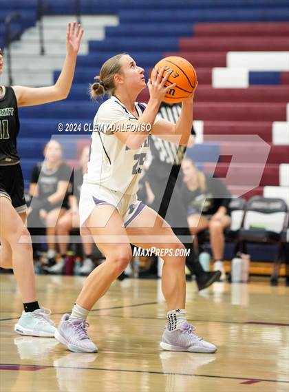 Thumbnail 3 in Denver South vs Summit (Dakota Ridge High School) photogallery.