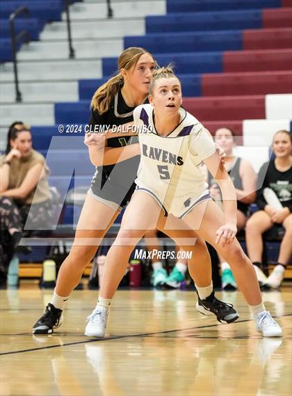 Thumbnail 3 in Denver South vs Summit (Dakota Ridge High School) photogallery.