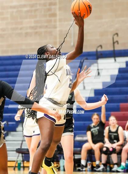 Thumbnail 3 in Denver South vs Summit (Dakota Ridge High School) photogallery.