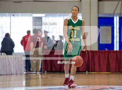 Thumbnail 1 in Weaver vs. Roselle Catholic (Spalding Hoophall Classic) photogallery.