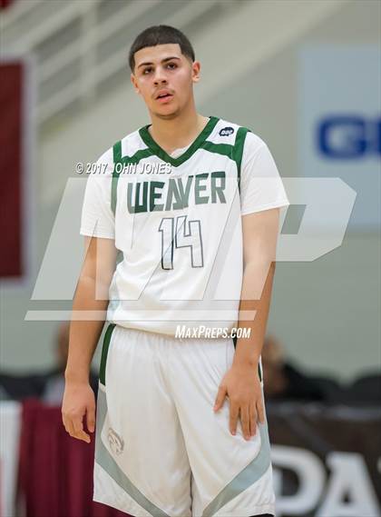 Thumbnail 1 in Weaver vs. Roselle Catholic (Spalding Hoophall Classic) photogallery.