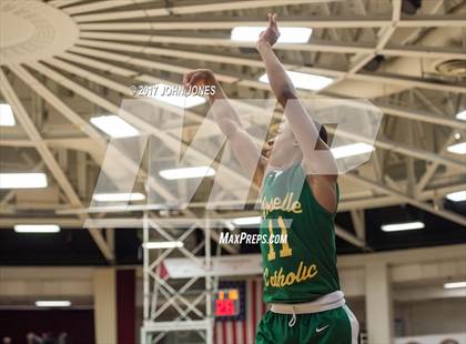 Thumbnail 1 in Weaver vs. Roselle Catholic (Spalding Hoophall Classic) photogallery.