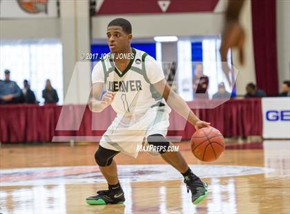 Thumbnail 1 in Weaver vs. Roselle Catholic (Spalding Hoophall Classic) photogallery.