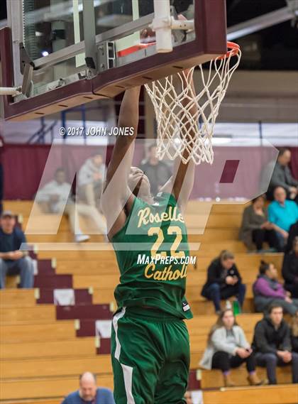 Thumbnail 1 in Weaver vs. Roselle Catholic (Spalding Hoophall Classic) photogallery.