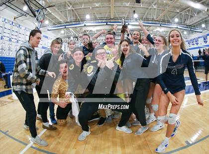 Thumbnail 2 in Stoney Creek vs. Rochester (MHSAA District Final) photogallery.