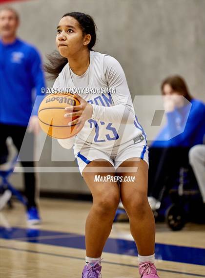 Thumbnail 1 in Del Oro @ Folsom photogallery.