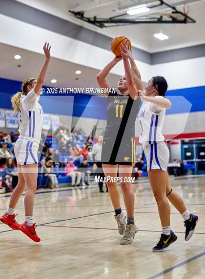 Thumbnail 1 in Del Oro @ Folsom photogallery.
