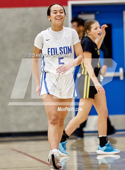 Thumbnail 1 in Del Oro @ Folsom photogallery.