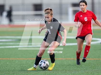 Thumbnail 2 in Flintridge Sacred Heart vs Mayfield photogallery.