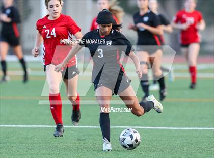Thumbnail 1 in Flintridge Sacred Heart vs Mayfield photogallery.