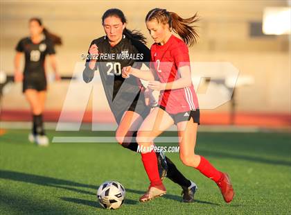 Thumbnail 2 in Flintridge Sacred Heart vs Mayfield photogallery.