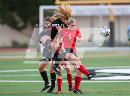 Thumbnail 1 in Flintridge Sacred Heart vs Mayfield photogallery.