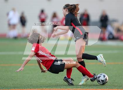 Thumbnail 1 in Flintridge Sacred Heart vs Mayfield photogallery.