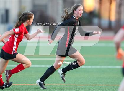 Thumbnail 3 in Flintridge Sacred Heart vs Mayfield photogallery.