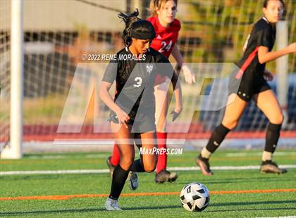Thumbnail 3 in Flintridge Sacred Heart vs Mayfield photogallery.