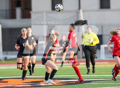 Thumbnail 2 in Flintridge Sacred Heart vs Mayfield photogallery.