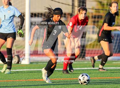 Thumbnail 1 in Flintridge Sacred Heart vs Mayfield photogallery.
