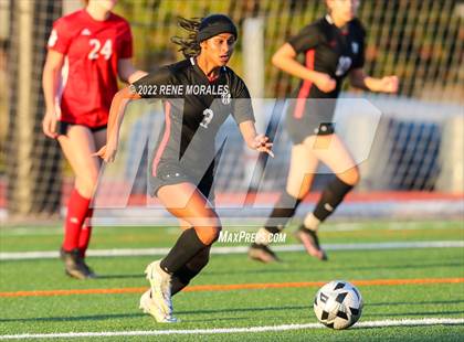 Thumbnail 2 in Flintridge Sacred Heart vs Mayfield photogallery.