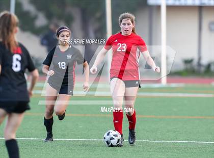 Thumbnail 1 in Flintridge Sacred Heart vs Mayfield photogallery.