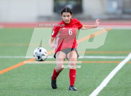 Thumbnail 3 in Flintridge Sacred Heart vs Mayfield photogallery.