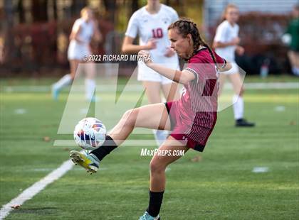 Thumbnail 2 in Bedford vs Portsmouth (NHIAA D1 Semifinal) photogallery.