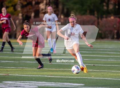 Thumbnail 3 in Bedford vs Portsmouth (NHIAA D1 Semifinal) photogallery.