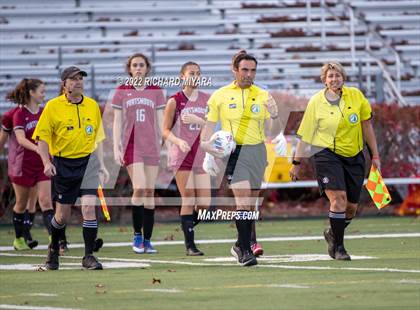 Thumbnail 1 in Bedford vs Portsmouth (NHIAA D1 Semifinal) photogallery.