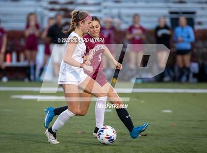 Thumbnail 3 in Bedford vs Portsmouth (NHIAA D1 Semifinal) photogallery.