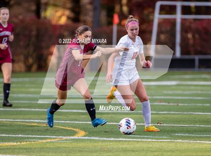Thumbnail 1 in Bedford vs Portsmouth (NHIAA D1 Semifinal) photogallery.