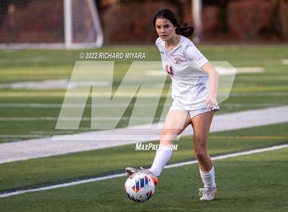 Thumbnail 3 in Bedford vs Portsmouth (NHIAA D1 Semifinal) photogallery.