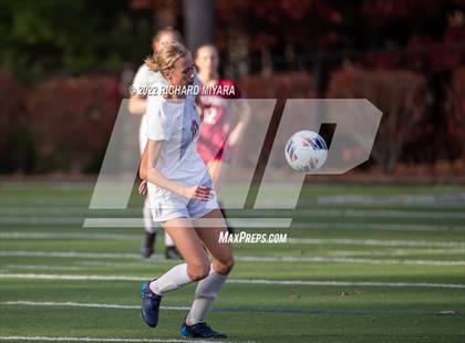 Thumbnail 3 in Bedford vs Portsmouth (NHIAA D1 Semifinal) photogallery.