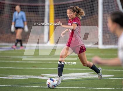 Thumbnail 1 in Bedford vs Portsmouth (NHIAA D1 Semifinal) photogallery.