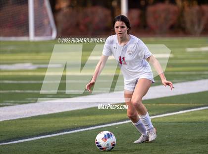 Thumbnail 1 in Bedford vs Portsmouth (NHIAA D1 Semifinal) photogallery.