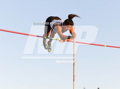 Thumbnail 2 in CIF State Track and Field Championships (Girls Pole Vault Qualifying) photogallery.