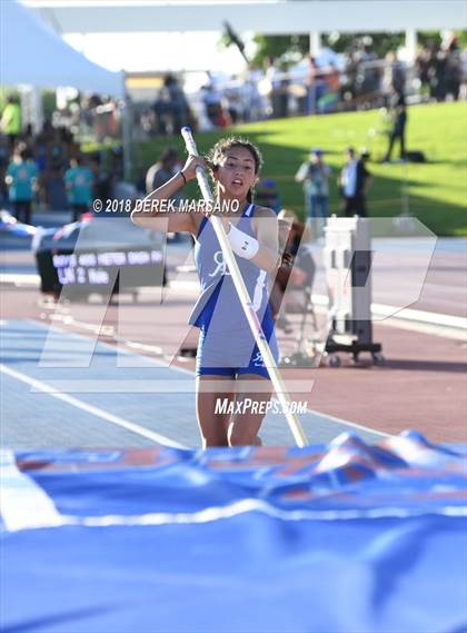 Thumbnail 2 in CIF State Track and Field Championships (Girls Pole Vault Qualifying) photogallery.
