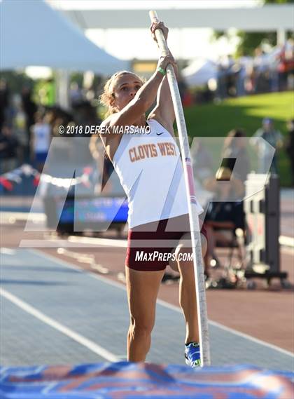 Thumbnail 2 in CIF State Track and Field Championships (Girls Pole Vault Qualifying) photogallery.