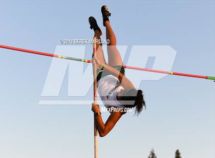 Thumbnail 2 in CIF State Track and Field Championships (Girls Pole Vault Qualifying) photogallery.