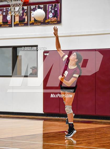Thumbnail 2 in Milano vs Thorndale photogallery.