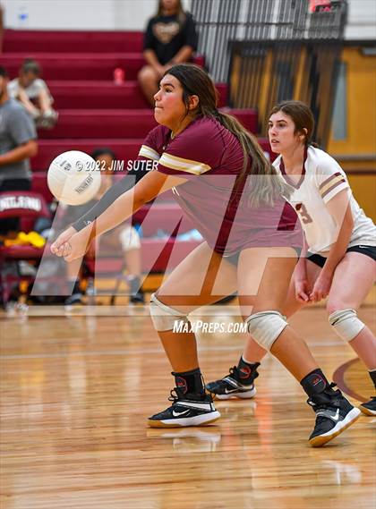 Thumbnail 1 in Milano vs Thorndale photogallery.