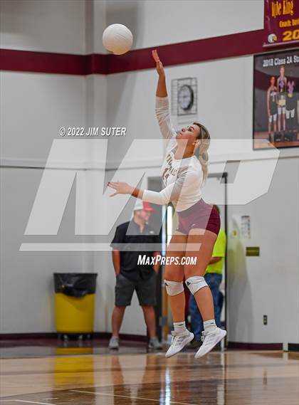 Thumbnail 3 in Milano vs Thorndale photogallery.