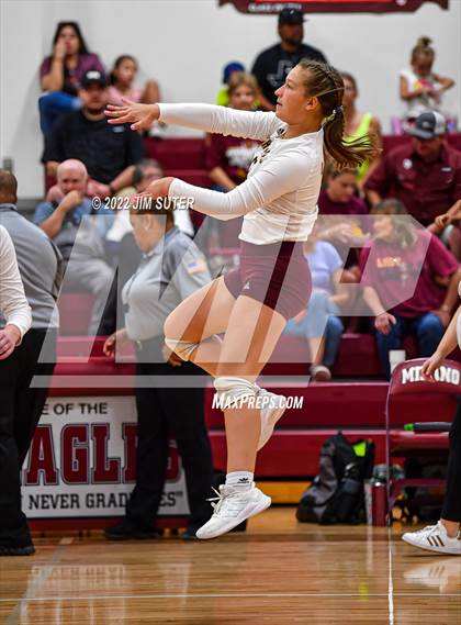 Thumbnail 1 in Milano vs Thorndale photogallery.