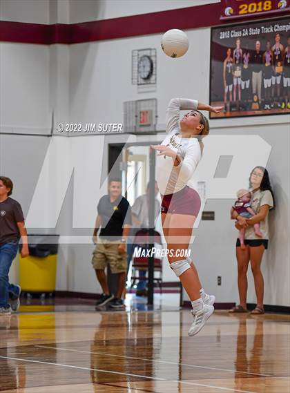 Thumbnail 2 in Milano vs Thorndale photogallery.