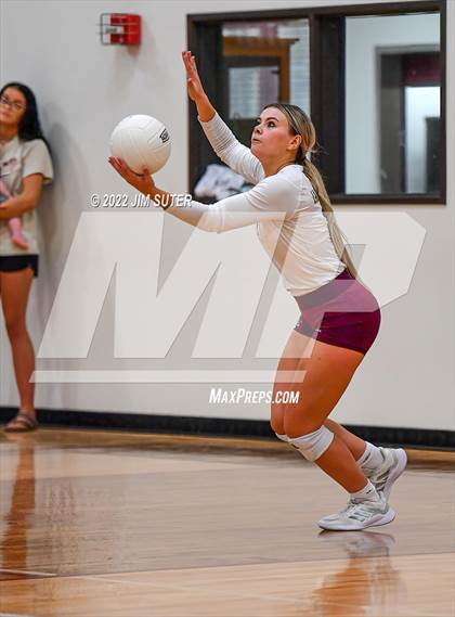 Thumbnail 3 in Milano vs Thorndale photogallery.