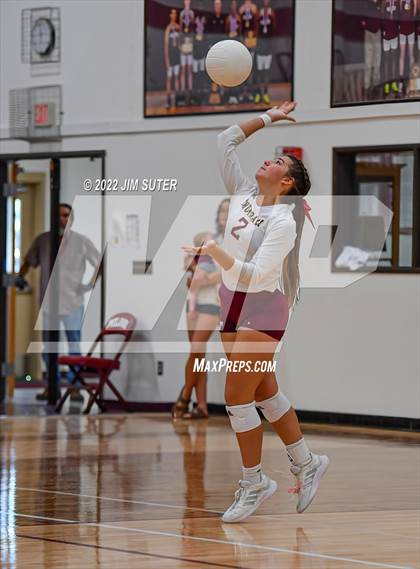 Thumbnail 2 in Milano vs Thorndale photogallery.