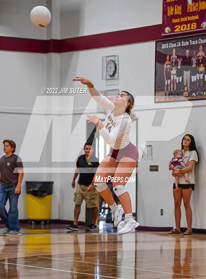 Thumbnail 3 in Milano vs Thorndale photogallery.