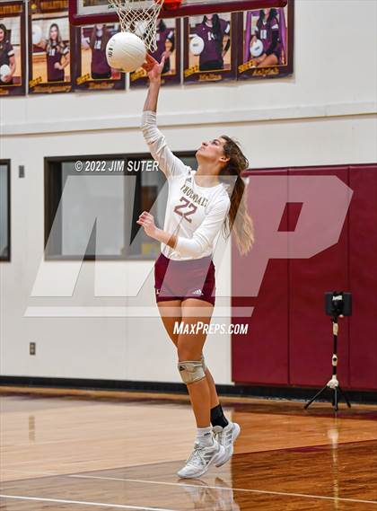 Thumbnail 1 in Milano vs Thorndale photogallery.