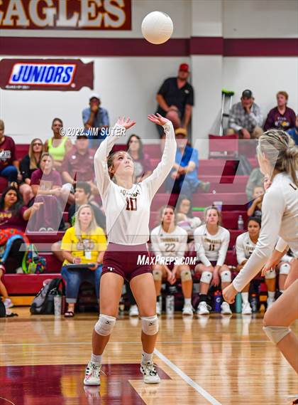 Thumbnail 3 in Milano vs Thorndale photogallery.