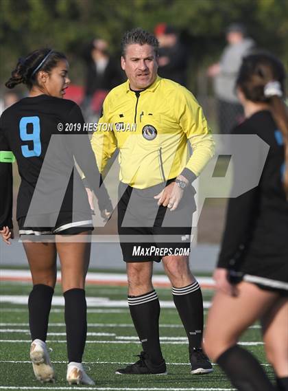 Thumbnail 2 in Villa Park vs. Esperanza (CIF-SS D1 Playoffs) photogallery.