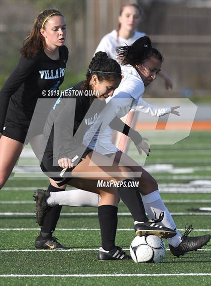 Thumbnail 3 in Villa Park vs. Esperanza (CIF-SS D1 Playoffs) photogallery.